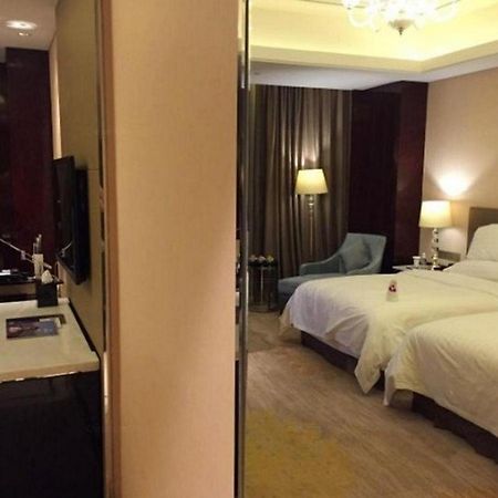 Dongwu New Century Grand Hotel Huzhou Esterno foto
