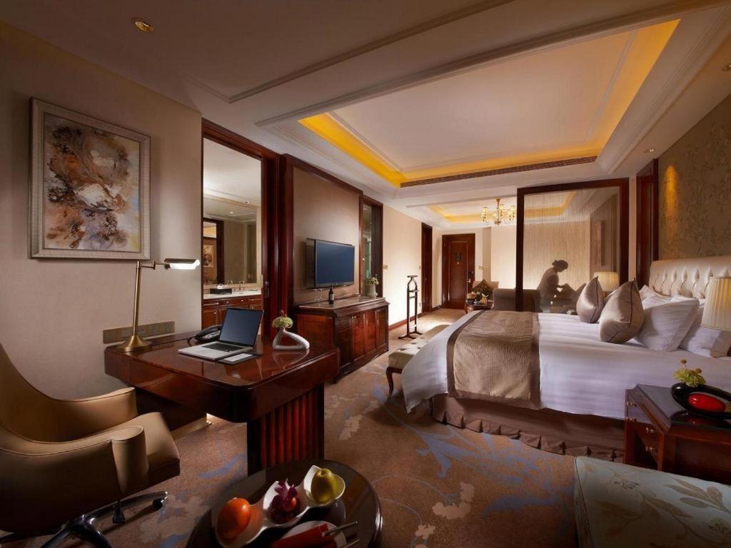 Dongwu New Century Grand Hotel Huzhou Esterno foto