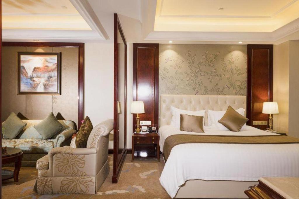 Dongwu New Century Grand Hotel Huzhou Esterno foto